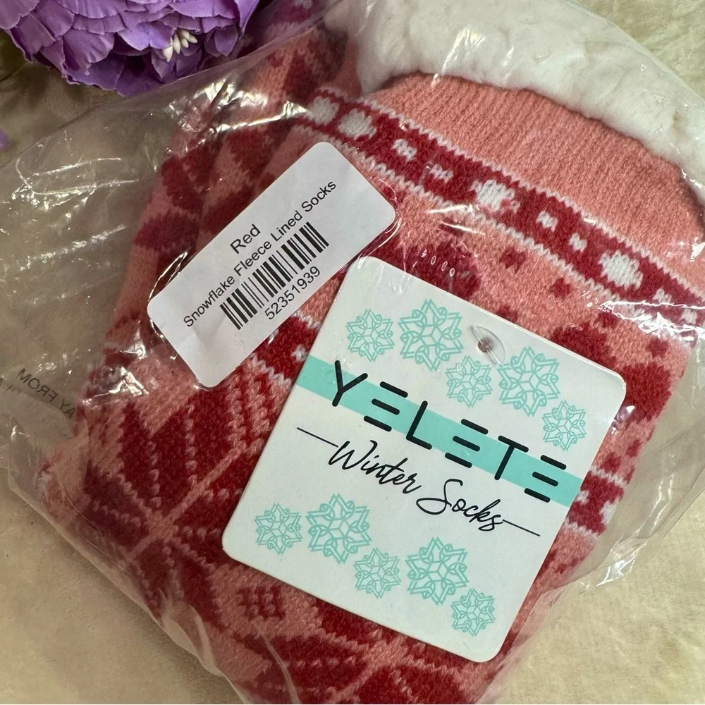 NWT Yelete Pink and Red Slipper Socks